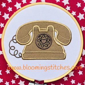 Telephone_Appliqué