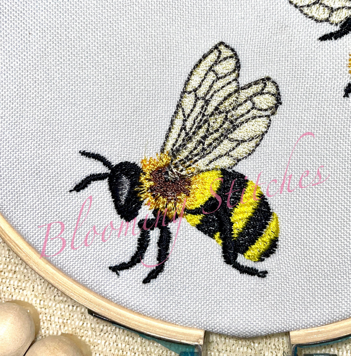 Honey Bee 4 – Blooming Stitches